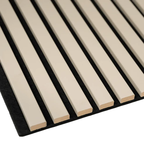 Akustikpaneele - Lamellendekor Mokka mit schwarzem Filz