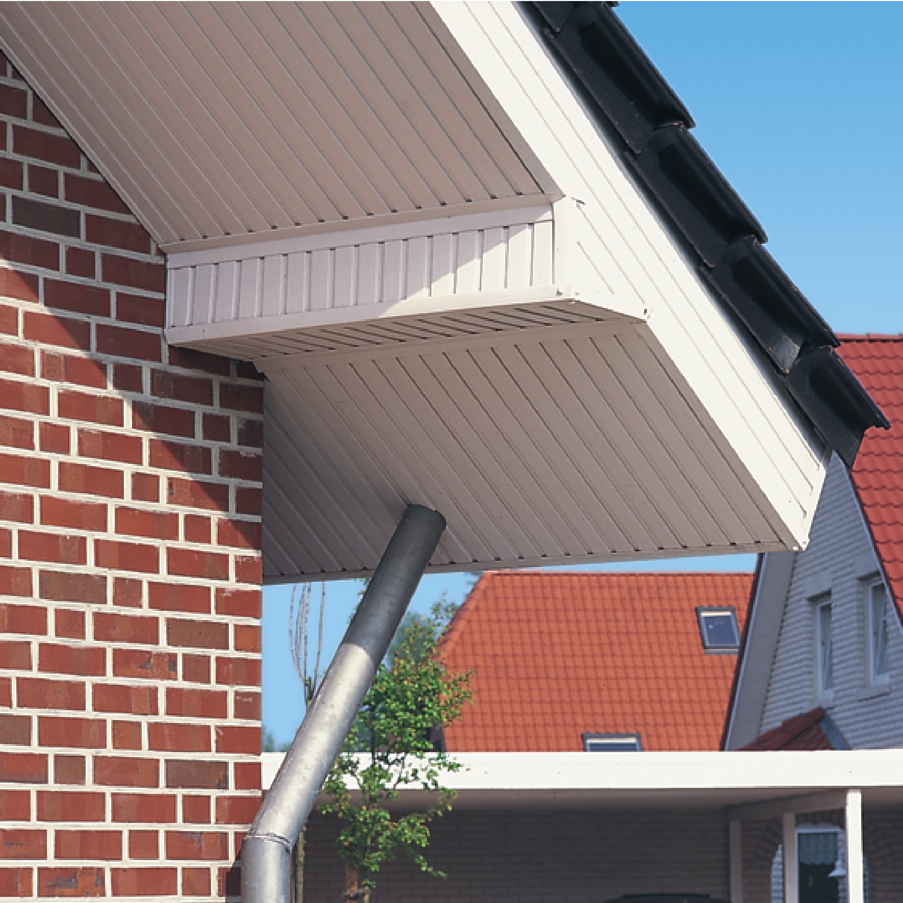 Verkleidungspaneele für Dachüberstände in weiß von Stöckel - 17mm